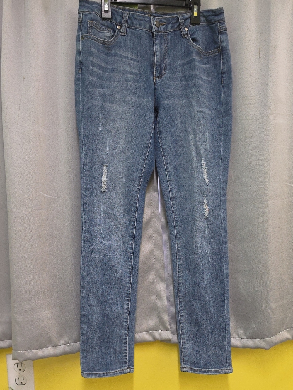 Earl Jeans Women's Light Blue Skinny Distressed Jeans